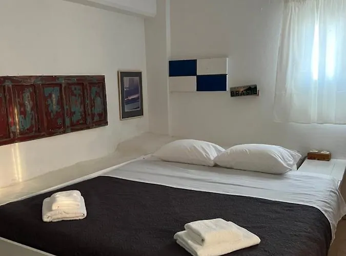 Mykonos Maison De George